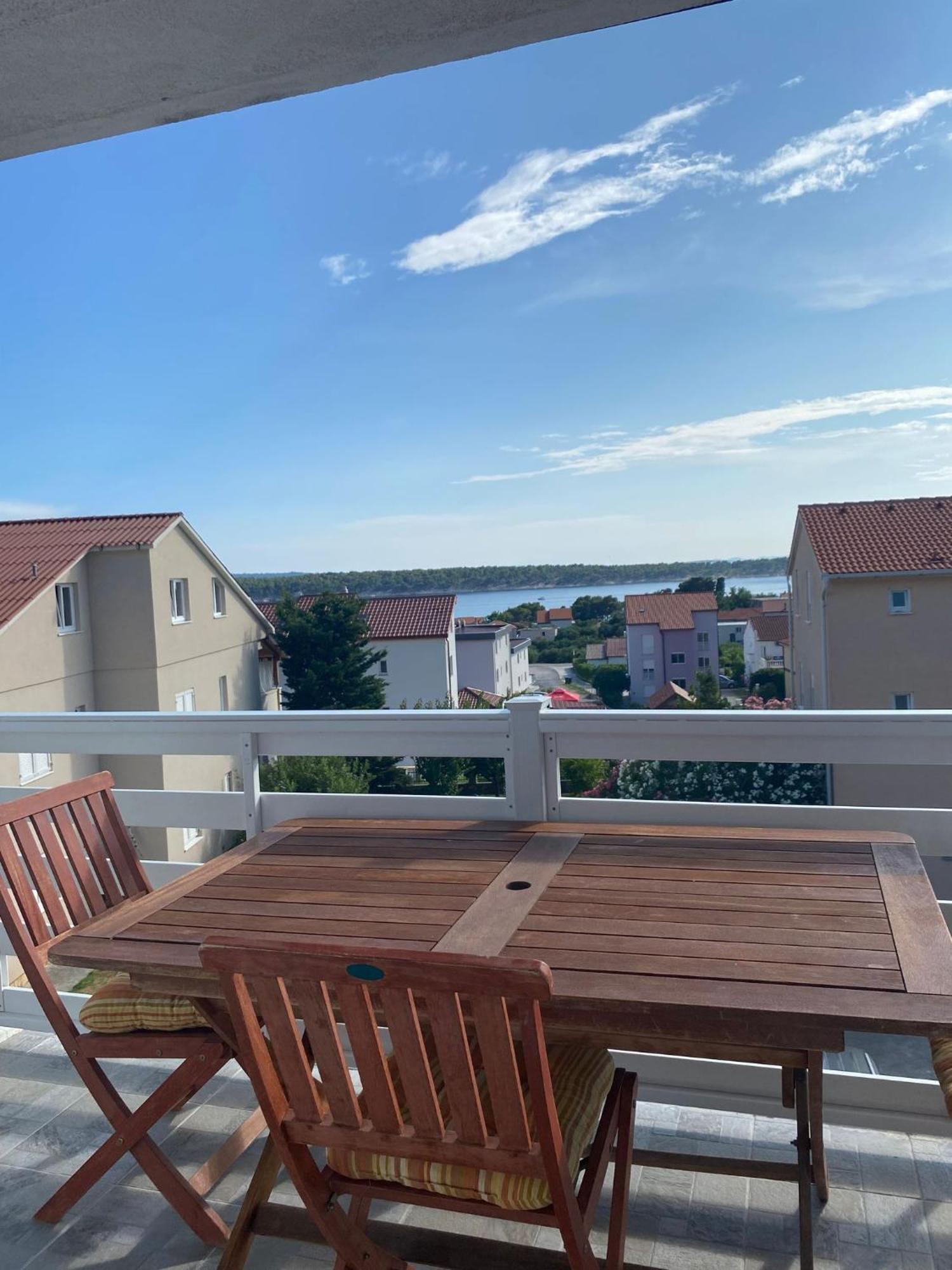 Apartments Olea Rab Town Ngoại thất bức ảnh
