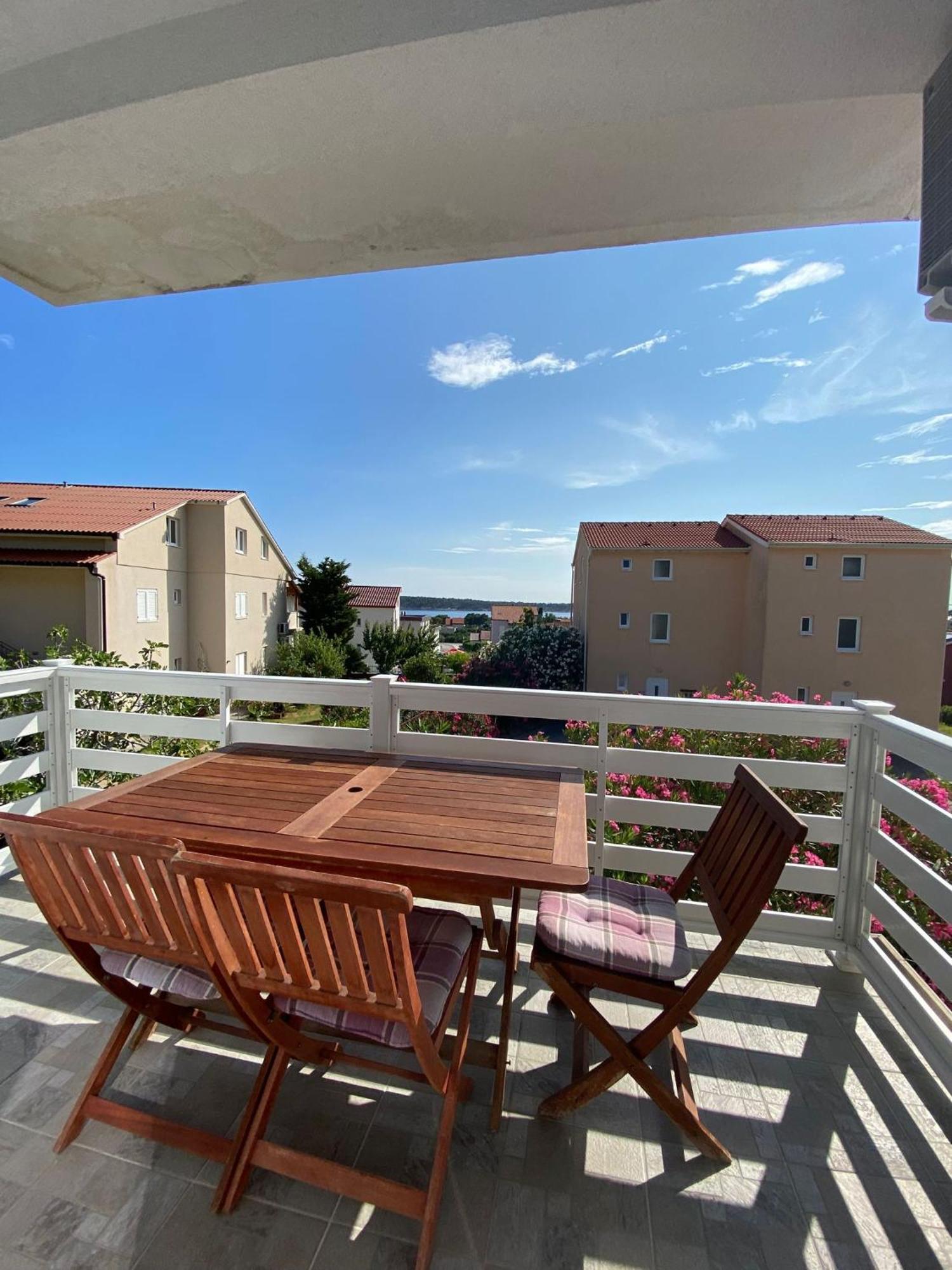 Apartments Olea Rab Town Ngoại thất bức ảnh